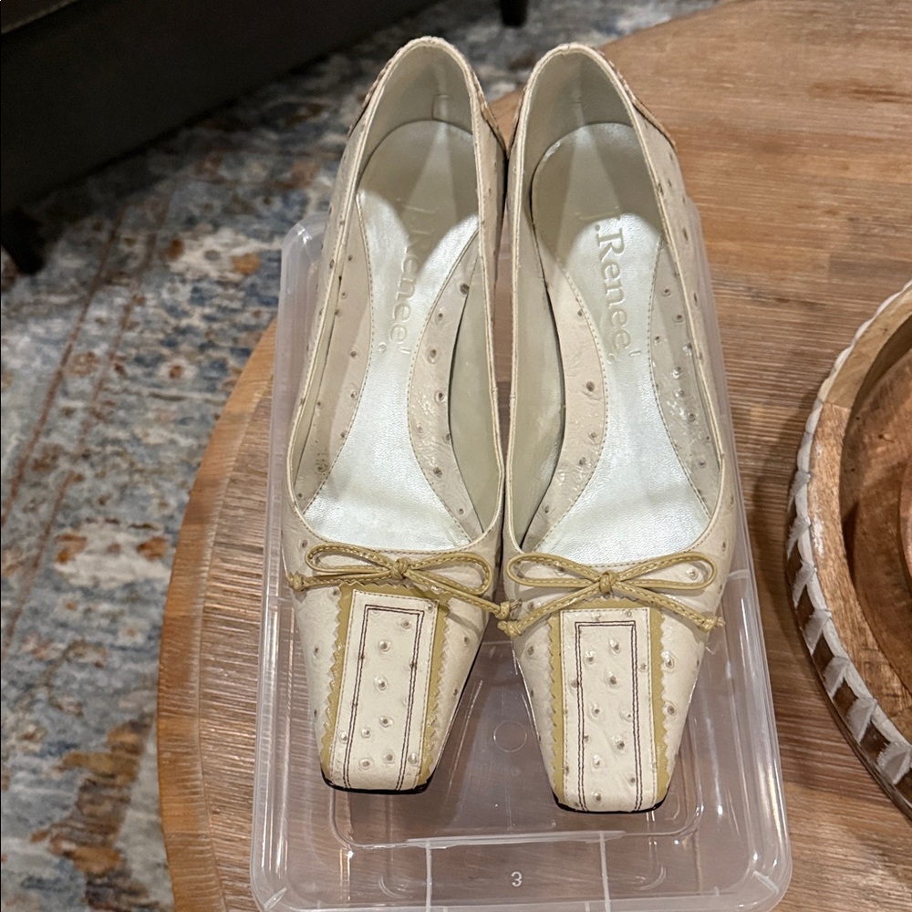 J.Renee Cream Textured Heels - Picture 4 of 6